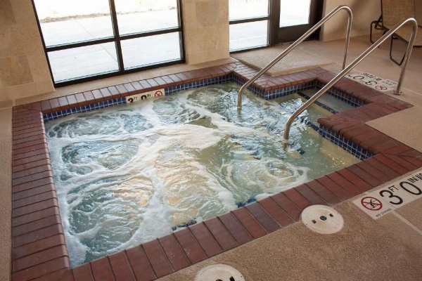 Hampton Inn By Hilton Burlington image 10