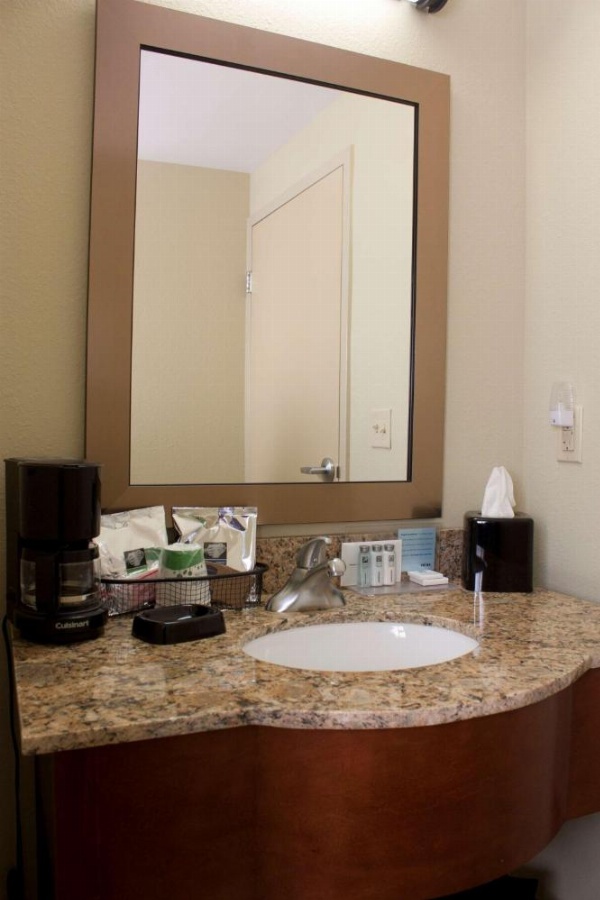 Hampton Inn By Hilton Burlington image 23